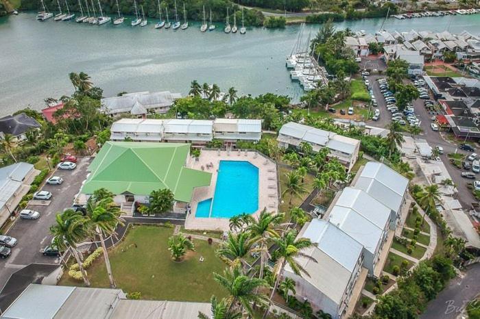 Superbe Studio Avec Piscine, Au Coeur De La Marina! Village Soleil ! Proche Aeroport & Ferry Le Gosier  Luaran gambar